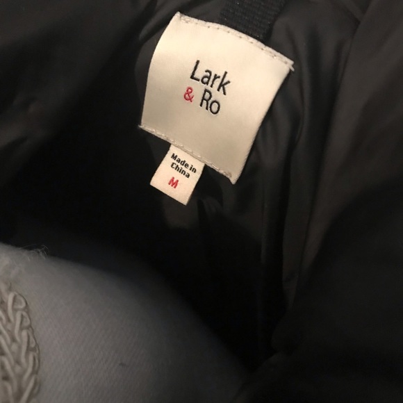 Lark and Ro 3/4 quilted jacket 🧥 - Picture 3 of 6